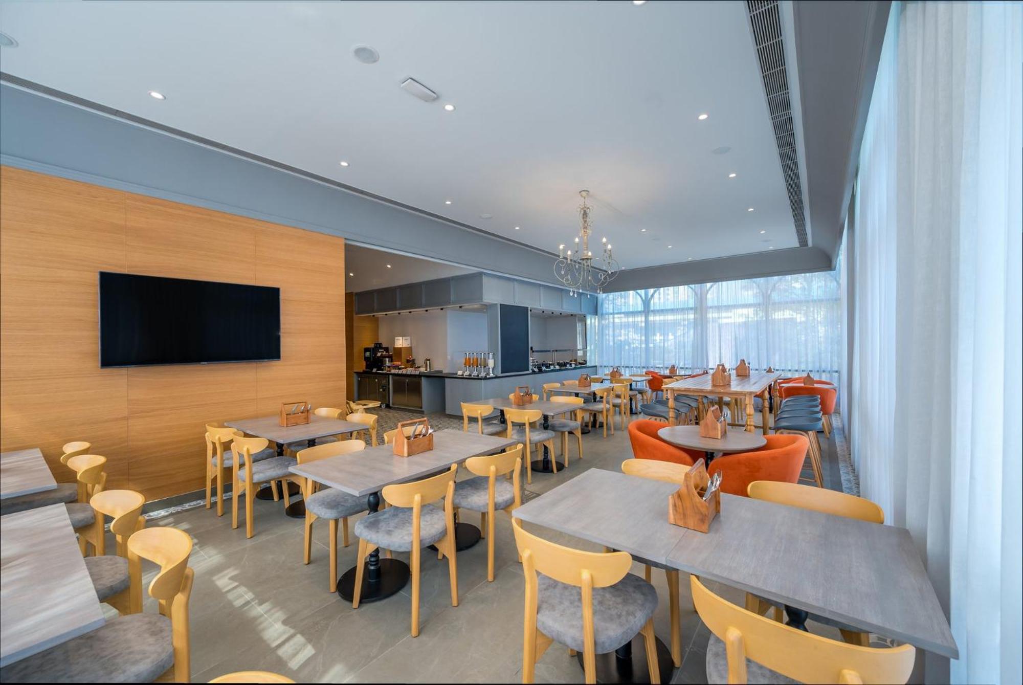 Holiday Inn Express Kolkata New Town By Ihg Exterior photo